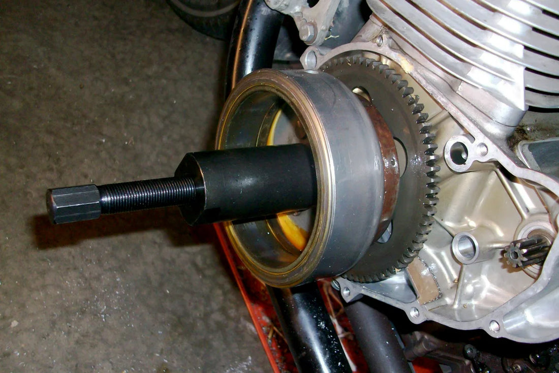 Dennis Stubblefield Sales Flywheel Puller - M35 x 1.5 - Right Hand Thread - Female - Side View
