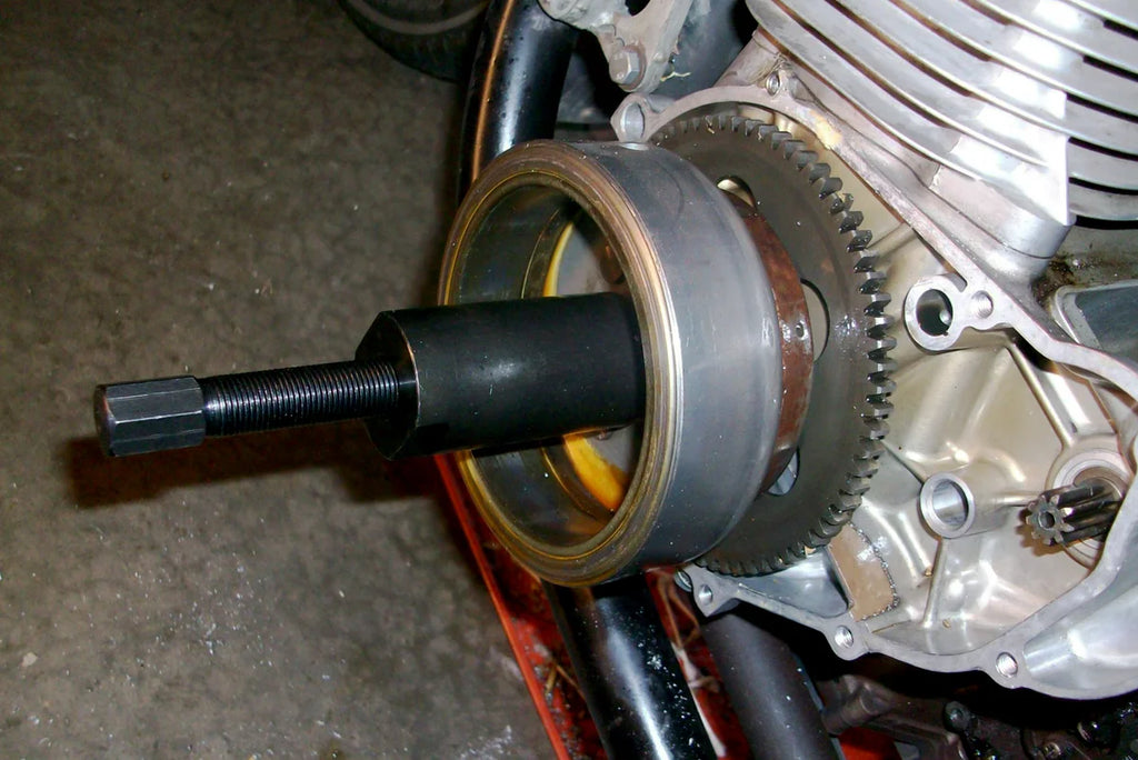 Dennis Stubblefield Sales Flywheel Puller - M35 x 1.5 - Right Hand Thread - Female - Side View