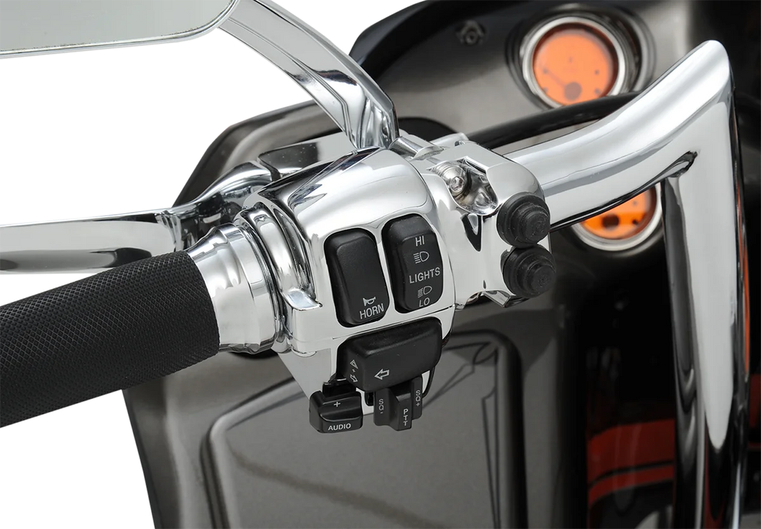 DragSpecialties Switch Housing - Cruise - Chrome H07-0783 - Installation View