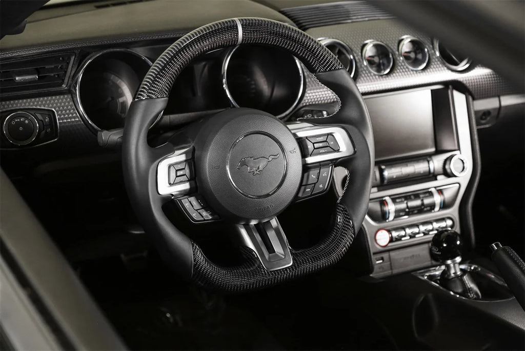 Drake Muscle Drake Muscle Cars Steering Wheel - Carbon Fiber with Leather Grips - Heated MU950-07 - Installation View
