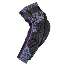 Load image into Gallery viewer, EVS Slayco96 Knee Guard Pair Ghost/Leopard - Small/Medium - Detail View