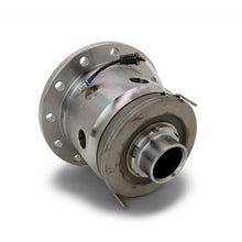 Load image into Gallery viewer, Eaton ELocker4 Differential Dana 60 Performance 35 Spline 4.10 &amp; Down Ratio - Installation View
