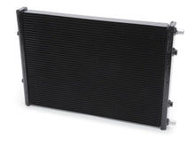 Load image into Gallery viewer, Edelbrock Heat Exchanger Dual Pass Single Row 24in x 16.5in x 2.12in - Black - Main Product View
