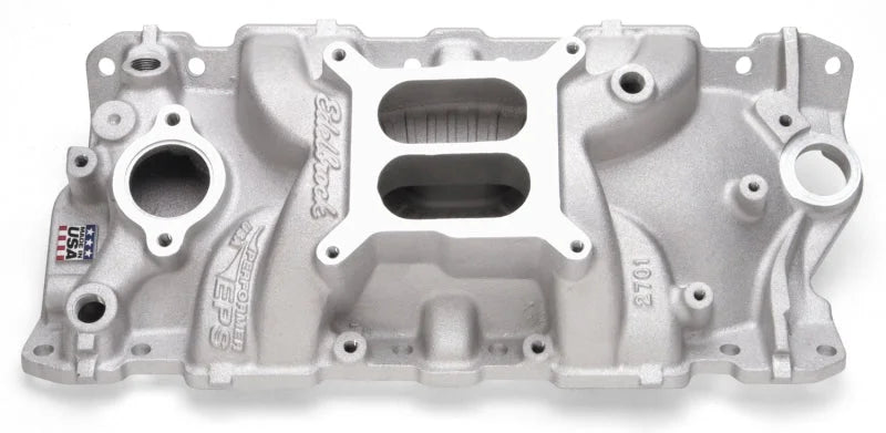 Edelbrock SBC Performer Eps Manifold - Side View