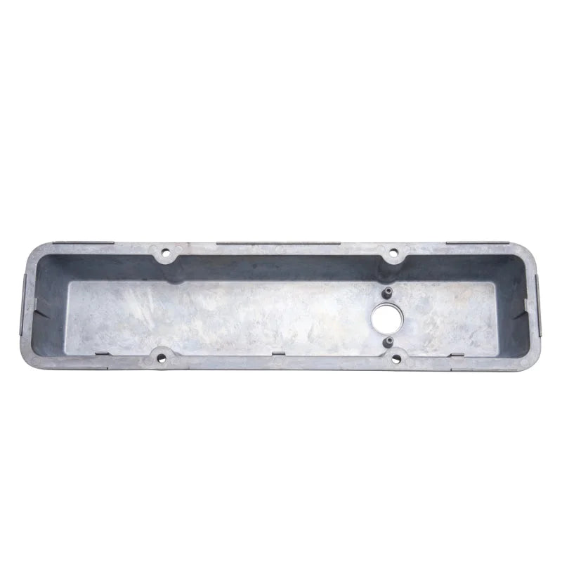 Edelbrock Valve Cover Racing Series Chevrolet 1959-1986 262-400 CI V8 Low Black - Installation View
