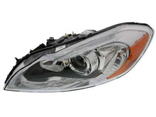 Load image into Gallery viewer, EiKO Automotive Lighting Headlight Assembly LUS6052 - Main Product View