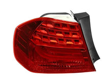 Load image into Gallery viewer, EiKO Automotive Lighting Taillight LUS5682
