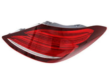 Load image into Gallery viewer, EiKO Automotive Lighting Taillight LUS7921 - Main Product View
