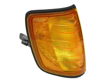 Load image into Gallery viewer, EiKO Automotive Lighting Turn Signal Assembly LUS4731
