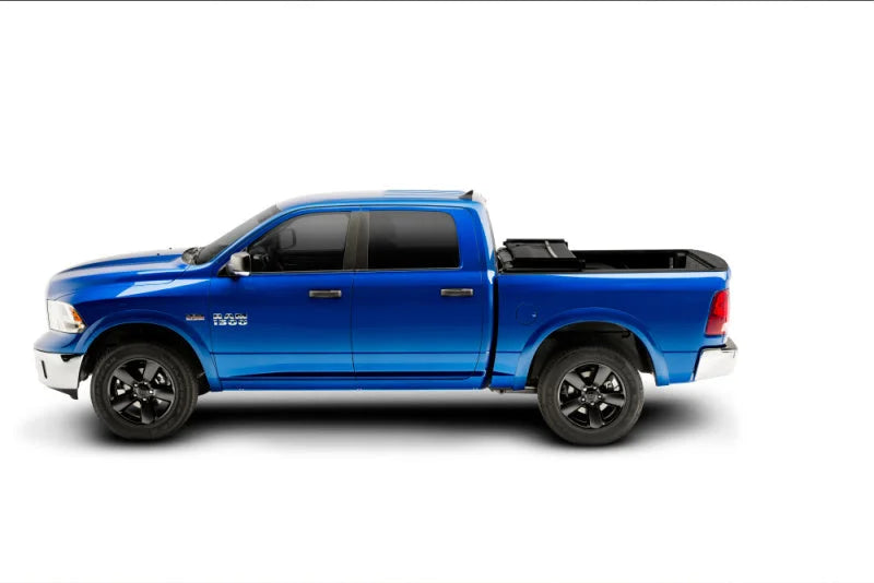 Extang 06-08 Mitsubishi Raider Ext Cab ( 6-1/2ft) Trifecta 2.0 - Installation View