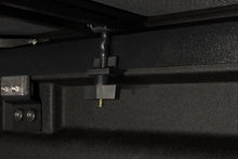 Load image into Gallery viewer, Extang 06-15 Honda Ridgeline Trifecta 2.0 - Additional View 5
