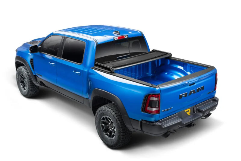 Extang 12-18 Dodge RamBox 1500 w/ Cargo Management System (6ft 4in) Trifecta e-Series - Side View
