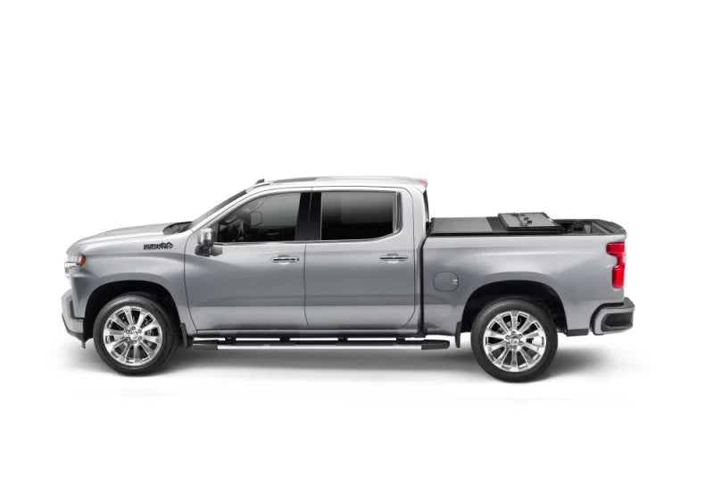 Extang 15-22 Chevy/GMC Canyon/Colorado (5ft. 2in. Bed) Solid Fold ALX - Installation View