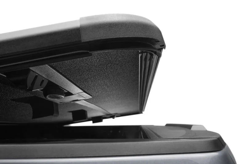 Extang 15-22 Chevy/GMC Canyon/Colorado (5ft. 2in. Bed) Solid Fold ALX - Additional View 9