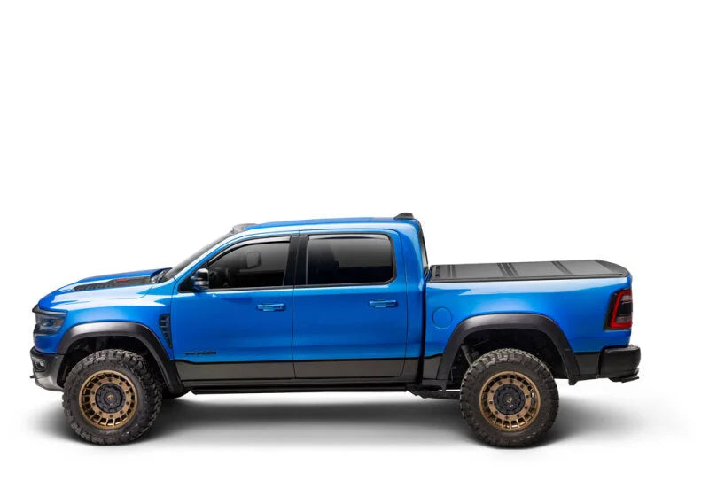 Extang 17-23 Honda Ridgeline 4.5ft. Bed Endure ALX - Side View