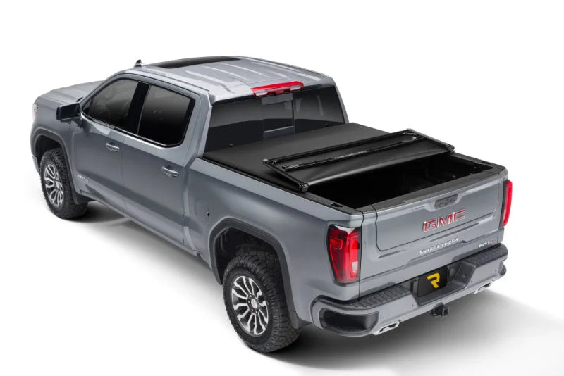 Extang 2019 Chevy/GMC Silverado/Sierra 1500 (New Body Style - 5ft 8in) Trifecta Signature 2.0 - Side View