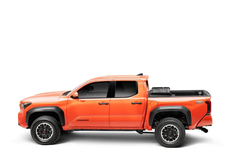 Extang 2024 Toyota Tacoma (5ft Bed) Trifecta 2.0 - Back View