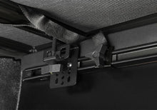 Load image into Gallery viewer, Extang 2024 Toyota Tacoma (5ft Bed) Trifecta ALX - Additional View 10
