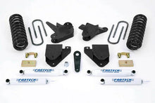 Load image into Gallery viewer, Fabtech 01-04 Ford F250/350 2WD 6in Basic Sys w/Perf Shks - Main Product View