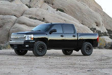 Load image into Gallery viewer, Fabtech 07-18 GM K1500 w/OE Forged UCA 3.5in Budget UCA System w/Rear Perf. Shocks - Side View