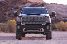 Load image into Gallery viewer, Fabtech 2020 GM K2500HD/3500HD UCA 3.5in Lift System - Side View