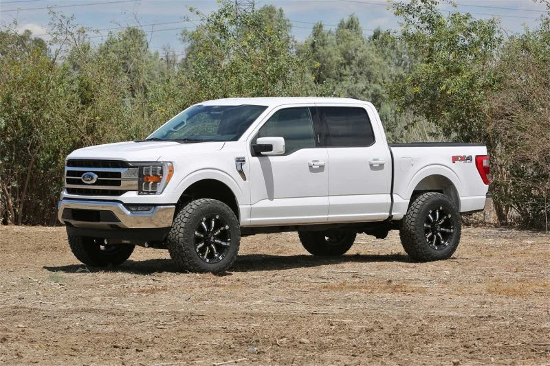 Fabtech 6in Lift System - Rear 2.25 DL Shock fits 2021-2024 Ford F-150 4WD - Detail View