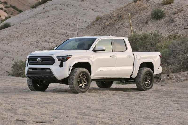 Fabtech (w/o AVS) 1.5in Leveling Kit fits 2024-2025 Toyota Tacoma 4WD - Back View