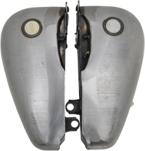 Load image into Gallery viewer, Fat Bob Style Gas Tanks - Flatside - 6 Gallon DragSpecialties 011338-BX37 - Main Product View