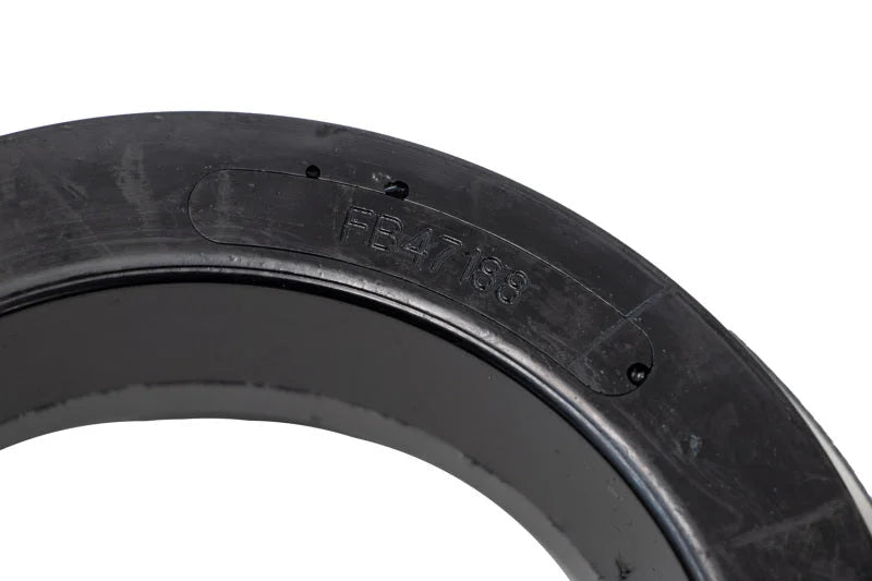 Fishbone Offroad 07-14 FJ Cruiser 1.5In Rear Leveling Kit - Back View