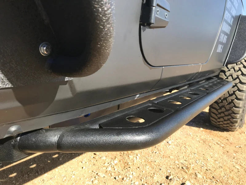 Fishbone Offroad 07-18 Jeep Wrangler JK 4 Door Steel Side Steps - Black Textured Powdercoat - Back View