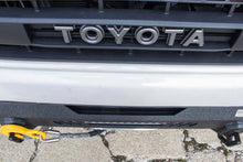 Load image into Gallery viewer, Fishbone Offroad 12-15 Tacoma Center Stubby Bumper - Additional View 6