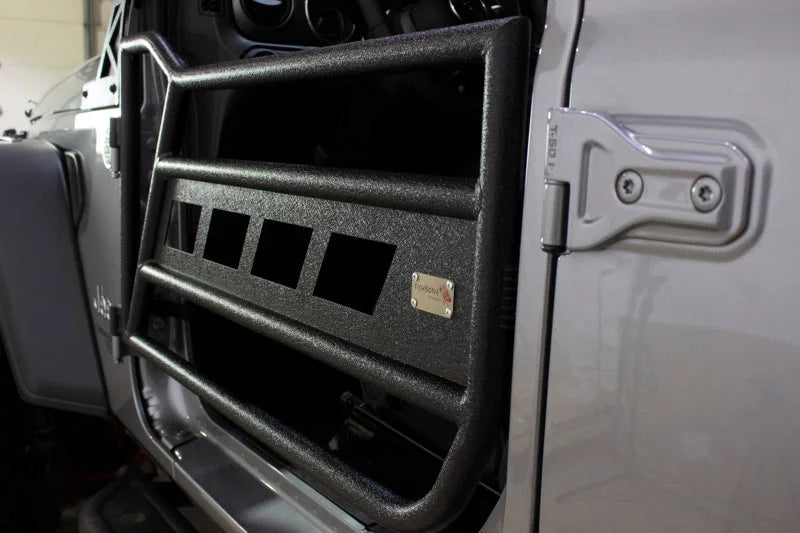 Fishbone Offroad 18-22 Jeep Wrangler JL Front Tube Doors - Installation View