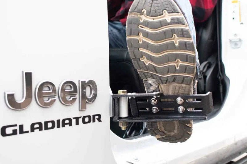 Fishbone Offroad 2007+ Jeep Wrangler/Gladiator Steel - Black Foot Peg Set - Side View