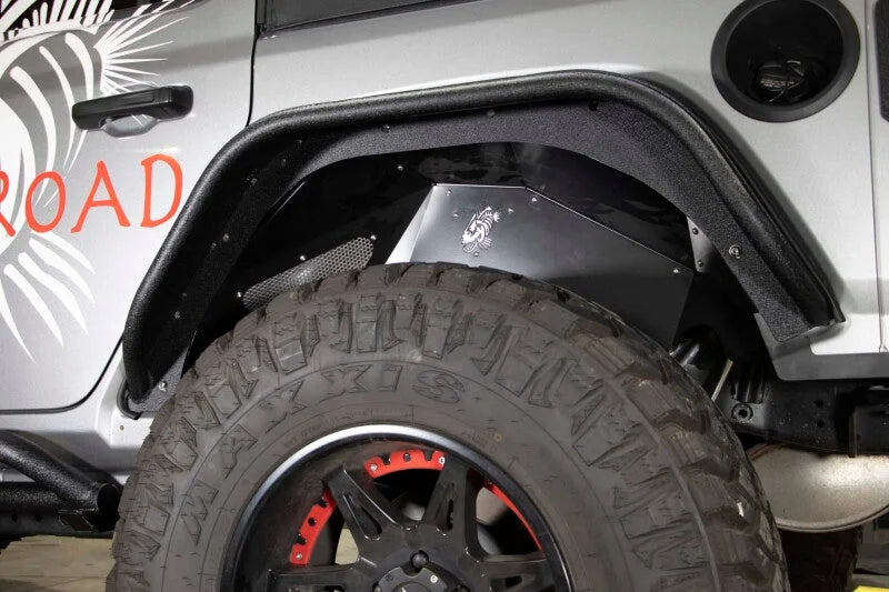 Fishbone Offroad 2018+ Jeep Wrangler JL Front/Rear Set of 4 Aluminum - Blk Powdercoat Inner Fenders - Side View