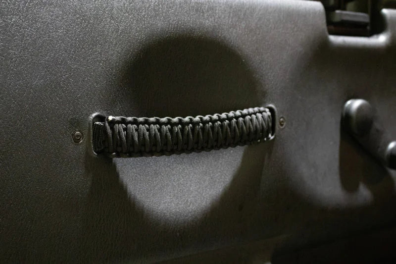 Fishbone Offroad 97-06 Jeep Wrangler Paracord Door Handles - Black - Side View