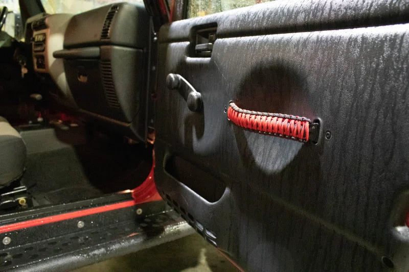 Fishbone Offroad 97-06 Jeep Wrangler Paracord Door Handles - Black/Red - Additional View 5