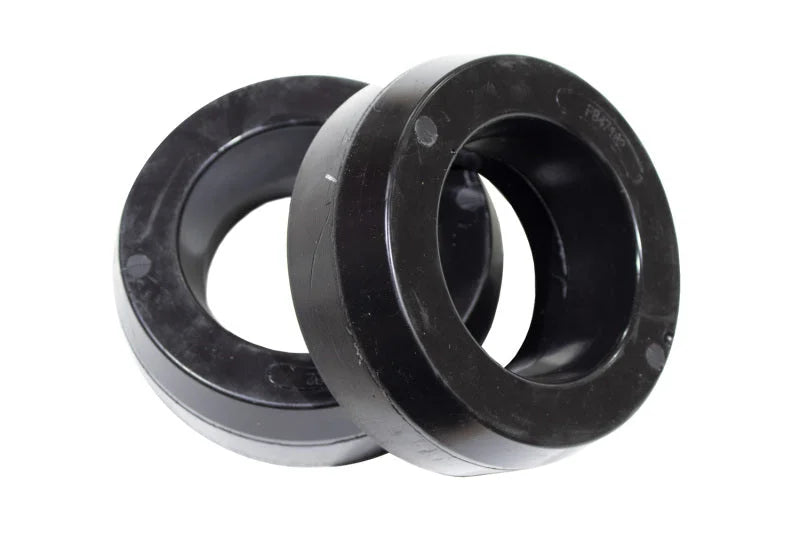 Fishbone Offroad 99-06 Chevrolet 1500 2WD 2.0In Leveling Kit - Back View