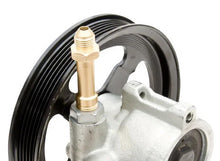 Load image into Gallery viewer, Flaming River LS3 POWER STEERING PUMP EXTENDED AN FITTING - Fitment View