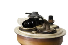 Load image into Gallery viewer, Fleece Performance Universal 3/8in Quick Connect to -8AN Male Adapter - Side View