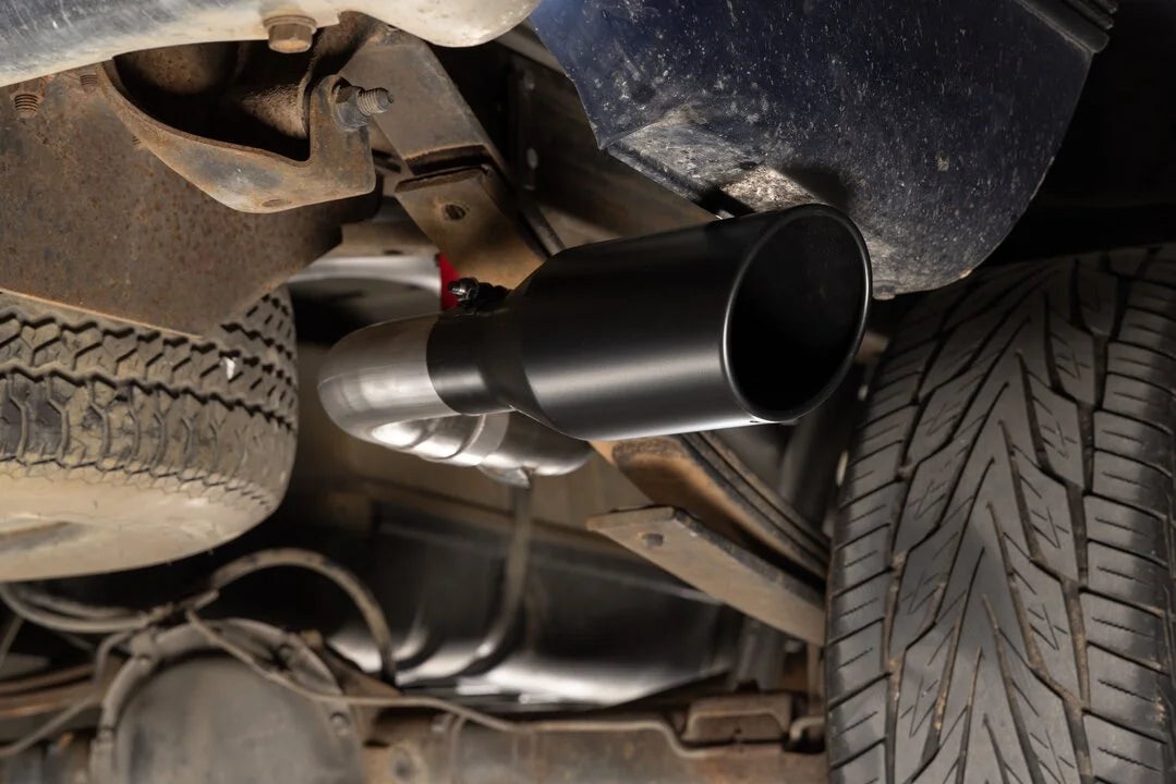 Flowmaster Flow FX Cat-back Exhaust System fits 1994-1995 Chevrolet C1500 / K1500 / GMC C1500 / K1500 - Installation View