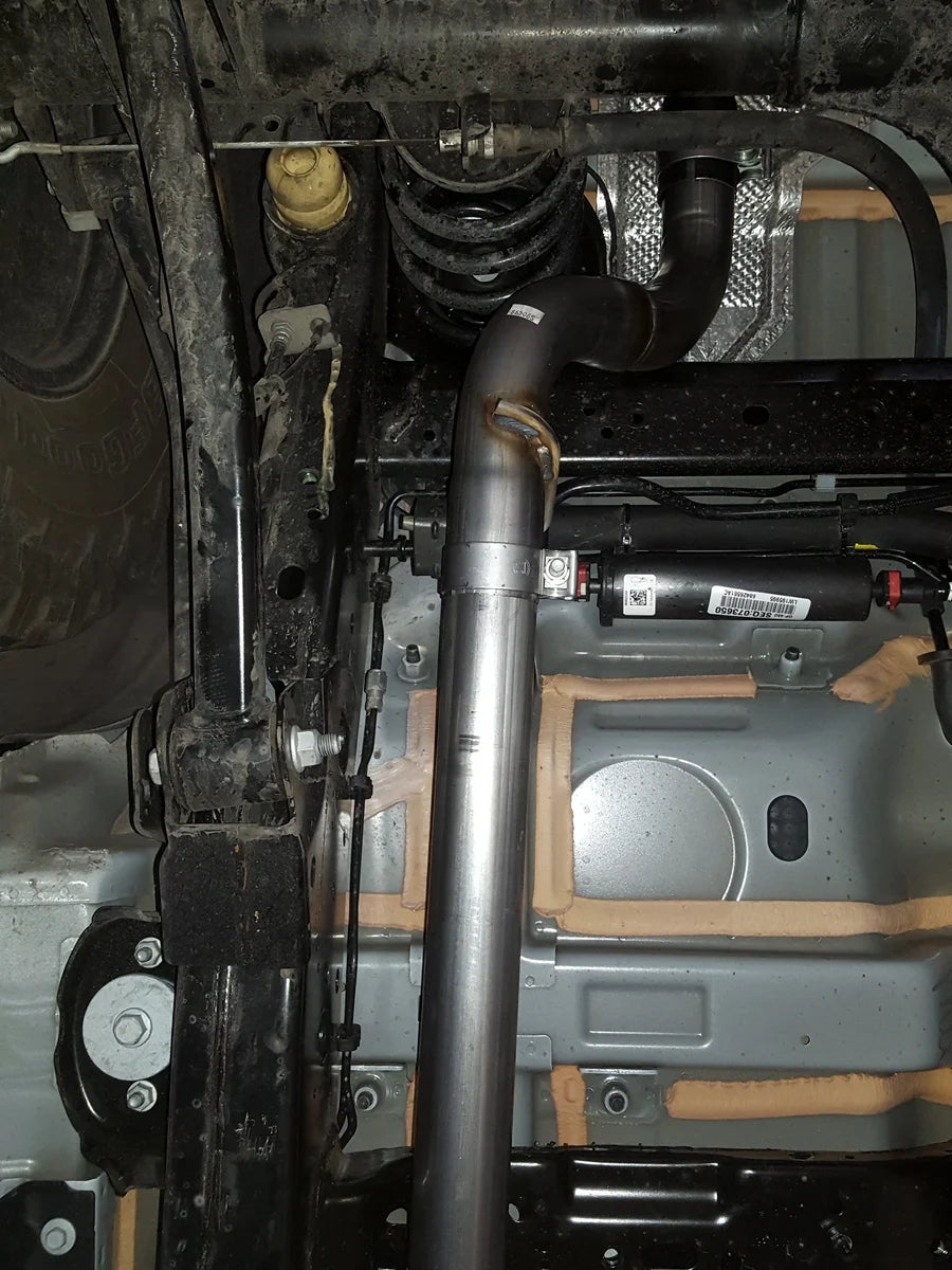 Flowmaster Flowmaster American Thunder Cat-back Exhaust System fits 2018-2026 Jeep Wrangler - Side View