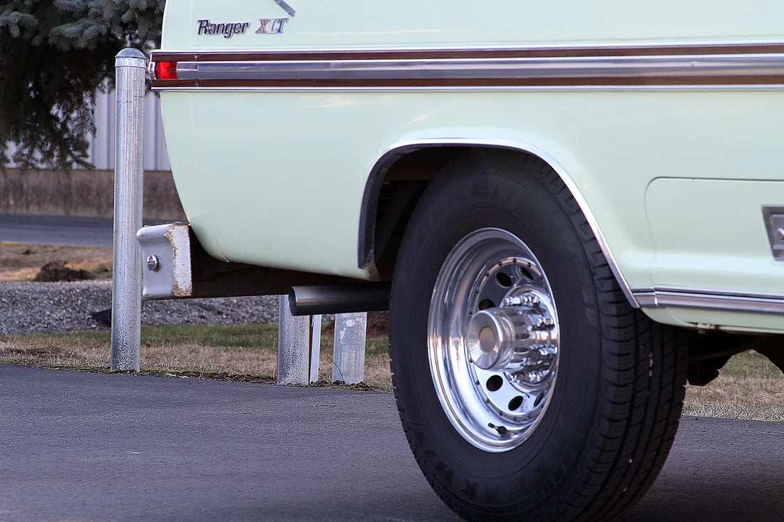 Flowmaster Flowmaster American Thunder Crossmember-Back Exhaust System fits 1967-1972 Ford F-100 / F-250 / F-350 - Additio...