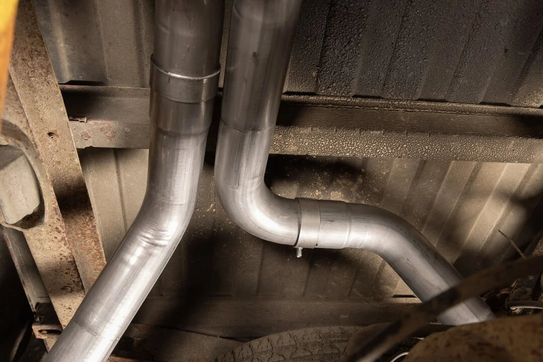 Flowmaster Outlaw Cat-back Exhaust System fits 1988-1993 Chevrolet C1500 / K1500 / GMC C1500 / K1500 - Installation View
