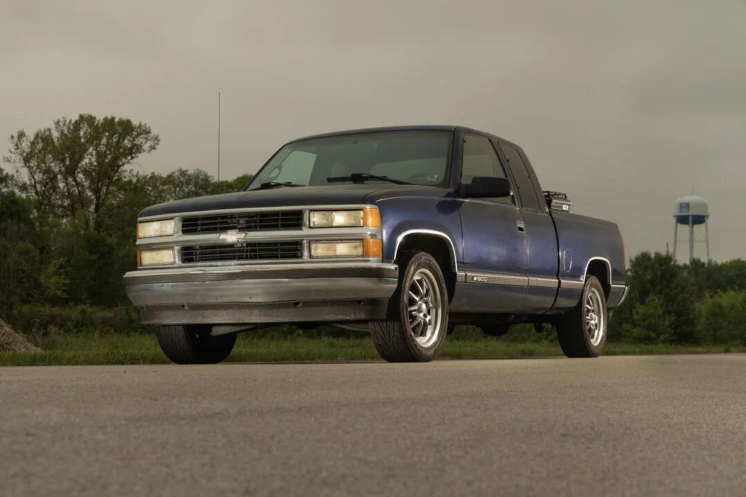 Flowmaster Outlaw Cat-back Exhaust System fits 1994-1995 Chevrolet C1500 / K1500 / GMC C1500 / K1500 - Installation View