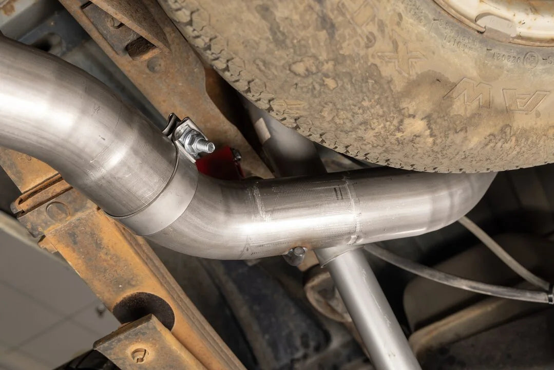Flowmaster Outlaw Cat-back Exhaust System fits 1994-1995 Chevrolet C1500 / K1500 / GMC C1500 / K1500 - Installation View
