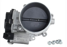 Load image into Gallery viewer, Ford Racing 20-22 GT500 92mm Throttle Body - Installation View