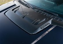 Load image into Gallery viewer, Ford Racing Carbon Fiber Hood Vent - Gloss fits 2021-2025 Ford F-150 Raptor - Back View