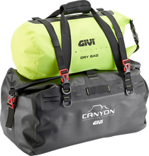 Load image into Gallery viewer, GIVI Cargo Bag - 40 Liter GRT712B - Installation View