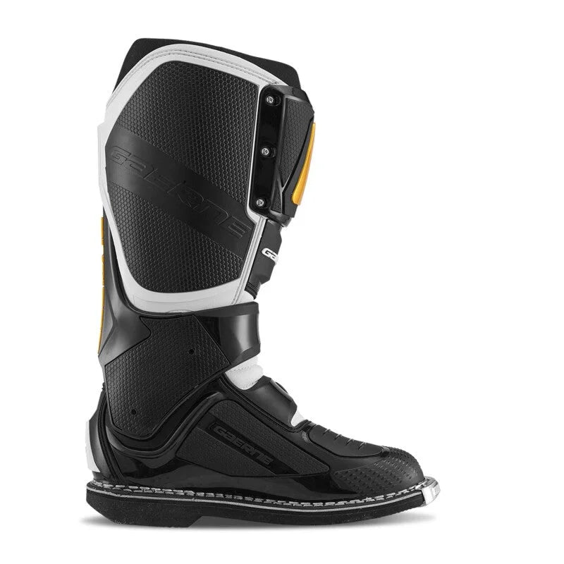 Gaerne SG12 Boot Luxe Size - 7 - Installation View