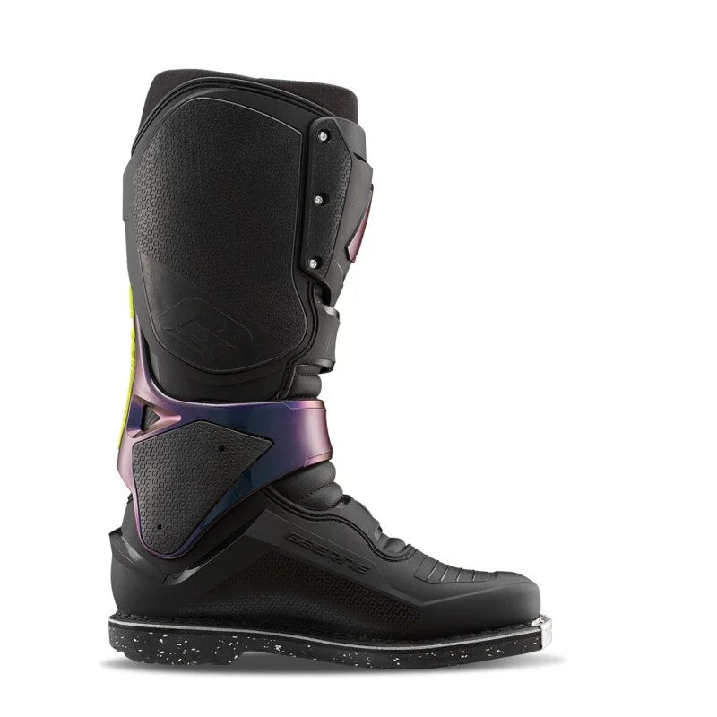Gaerne SG22 Boot Chameleon Size - 7 - Installation View
